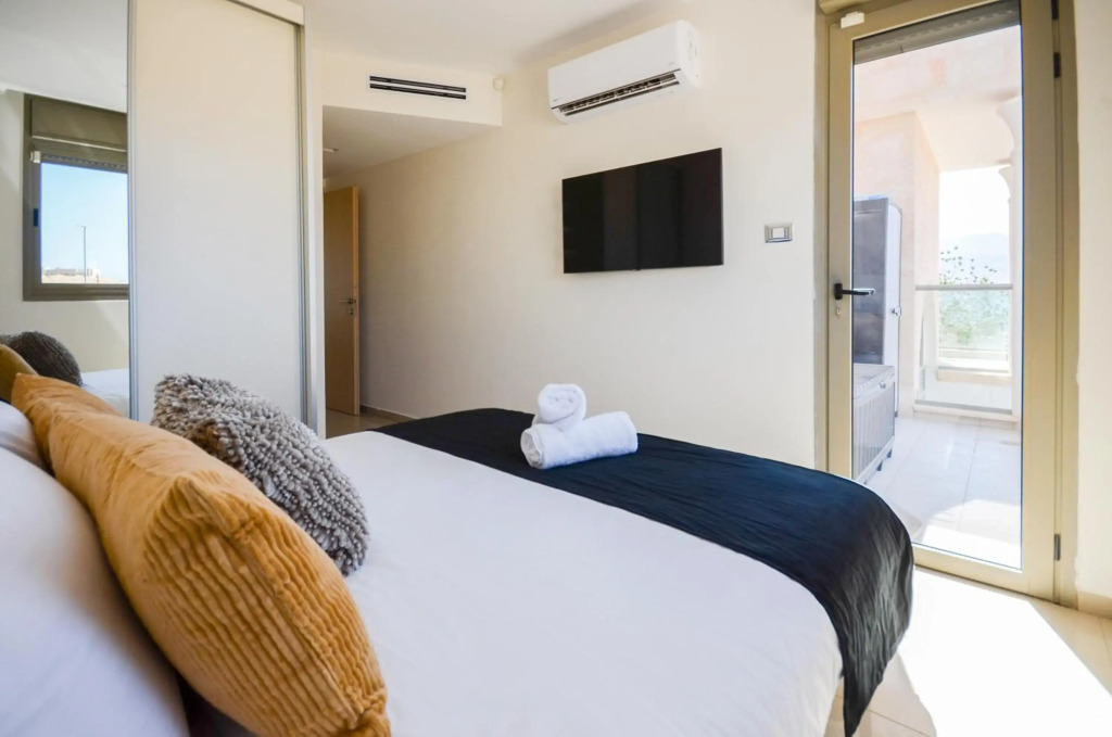 YalaRent Eucalyptus 2BR & Balcony APT