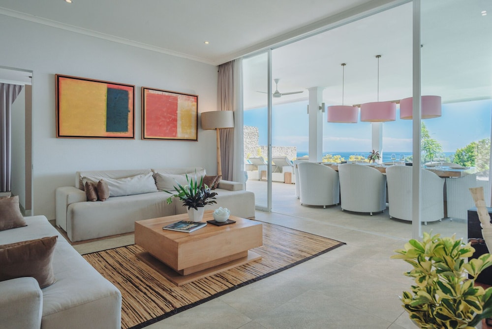 Deep Blue Villa Managed By LBV