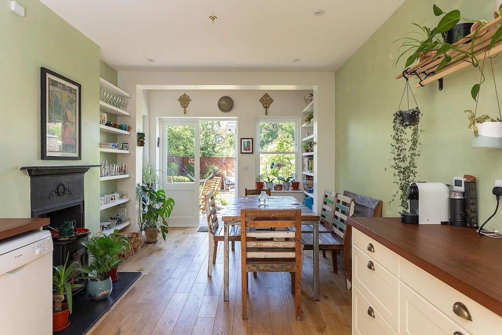 3 Bedroom House With Garden Near Notting Hill