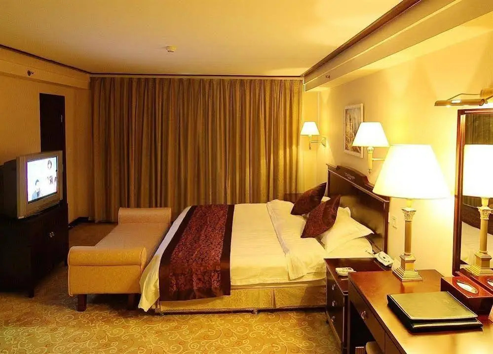 Weihai Qiming Holiday Hotel