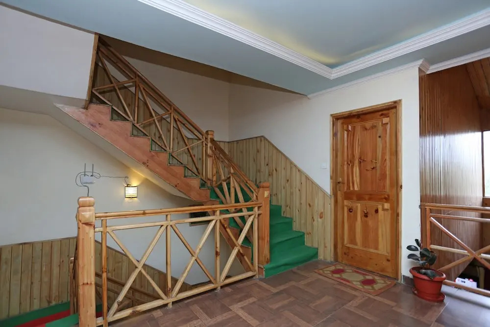 OYO 7007 Manali Village Cottage