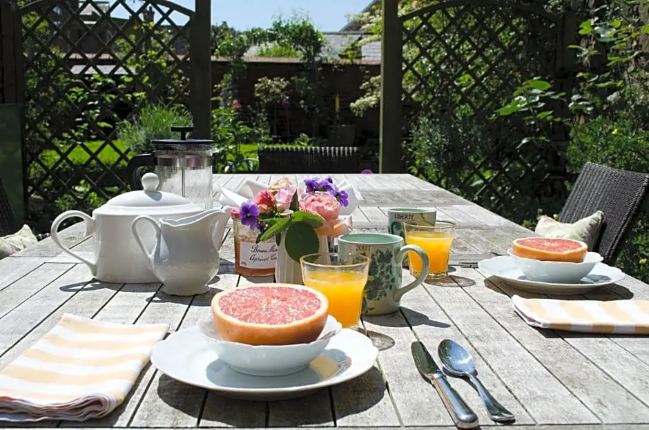 The Hollies Bed and Breakfast