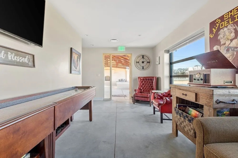 Opals Retreat - Pet Friendly 2 Bedroom Cottage by Redawning