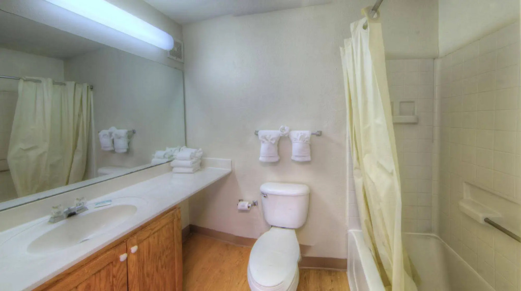 InTown Suites Extended Stay Orlando FL - Presidents Dr