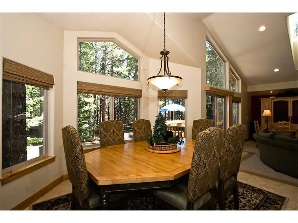 Clement Lodge 5 Bedrooms 3 Bathrooms Home