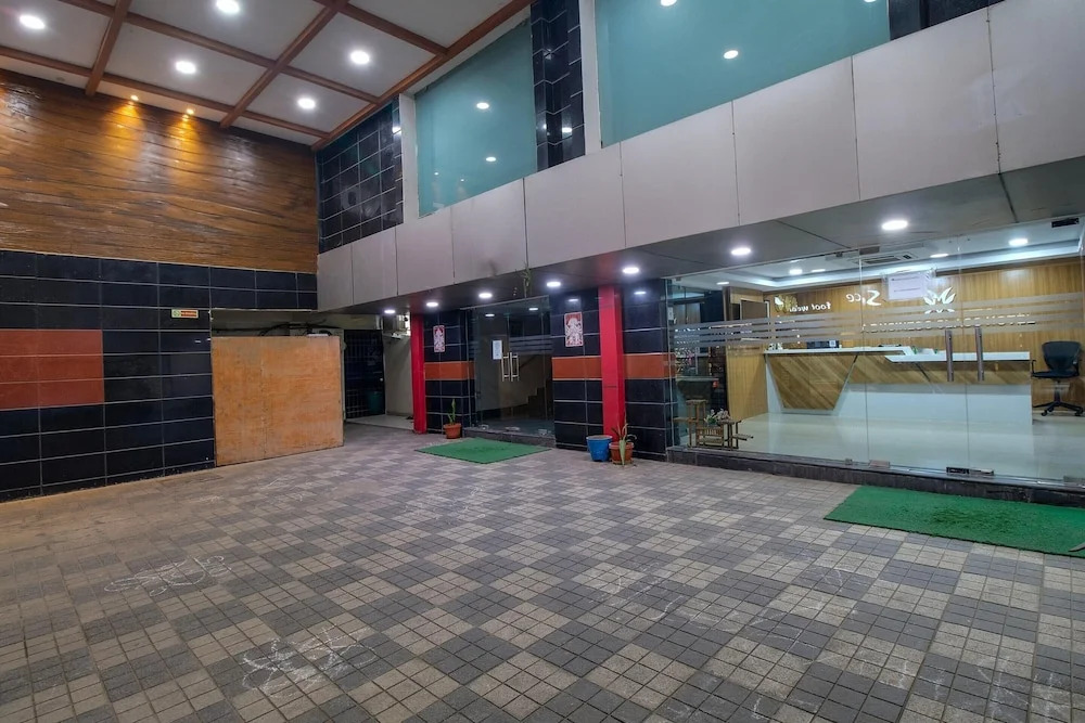 Suite Gajuwaka Near CMR Mall