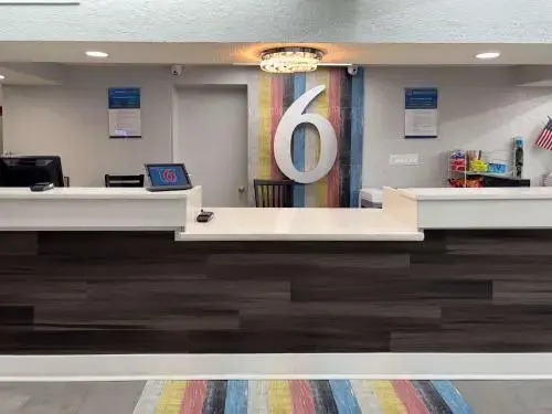 Super 8 Motel - Tallahassee