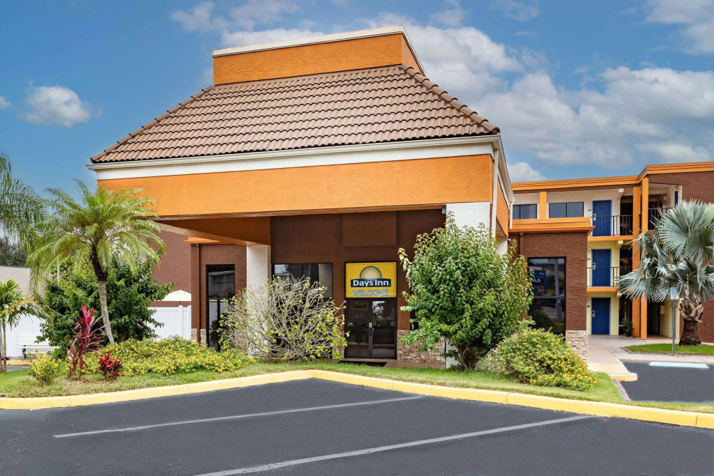 Days Inn by Wyndham N Orlando/Casselberry