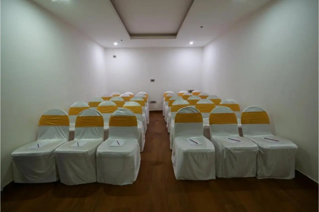 Grand Continent Malleshwaram A Sarovar Portico Affiliate Hotel