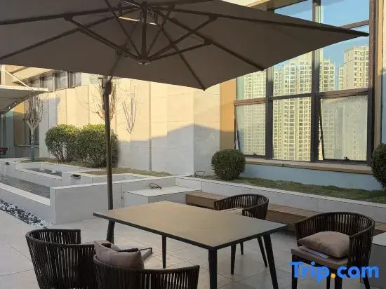 Qichun Wanda Yihua Hotel