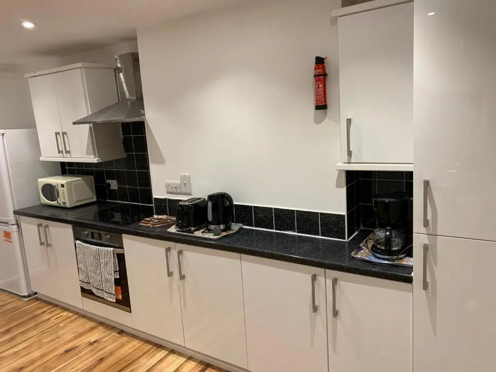 Fantastic villa bournemouth - spa, parking, garden