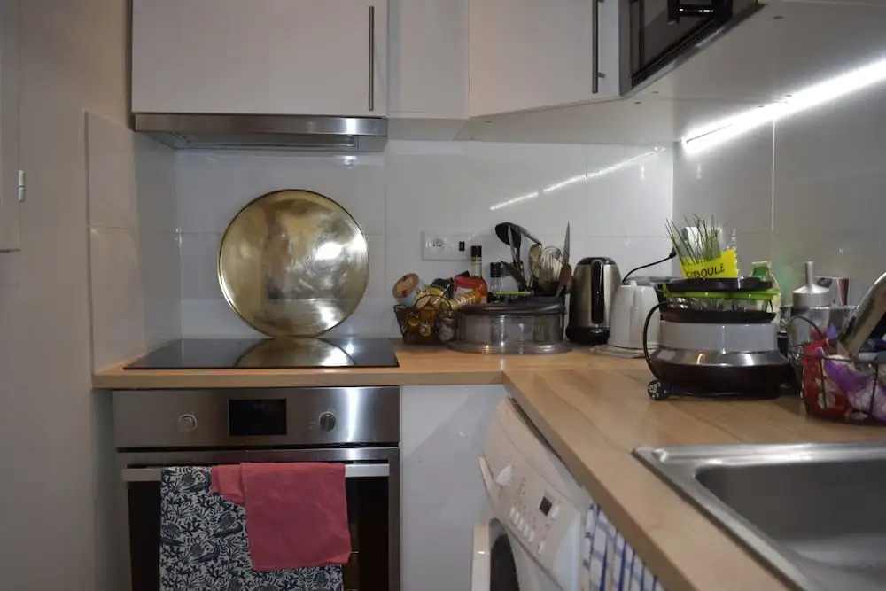1 Bedroom in Bonne Nouvelle