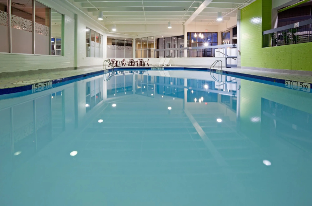 Holiday Inn Burlington Conference Centre by IHG