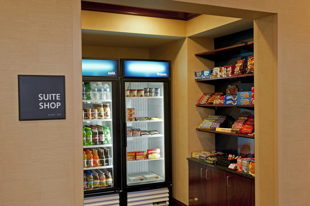 Hampton Inn & Suites Indianapolis-Airport