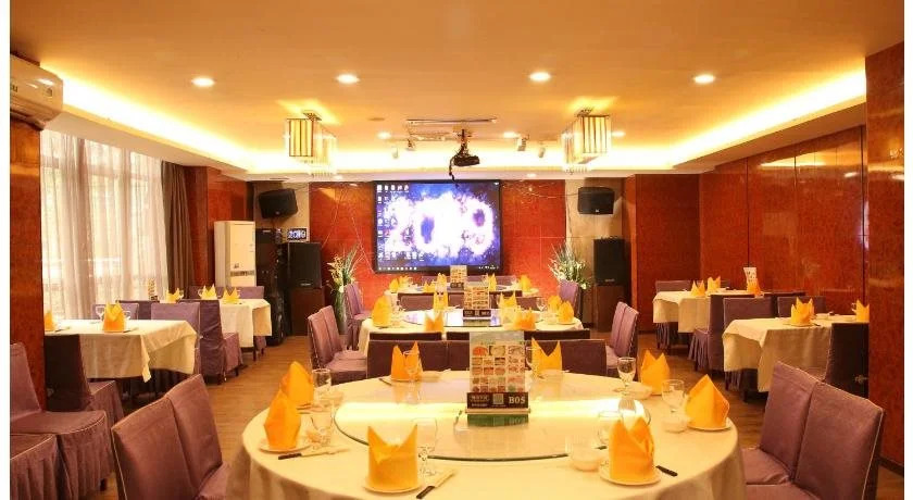 New Year Hotel