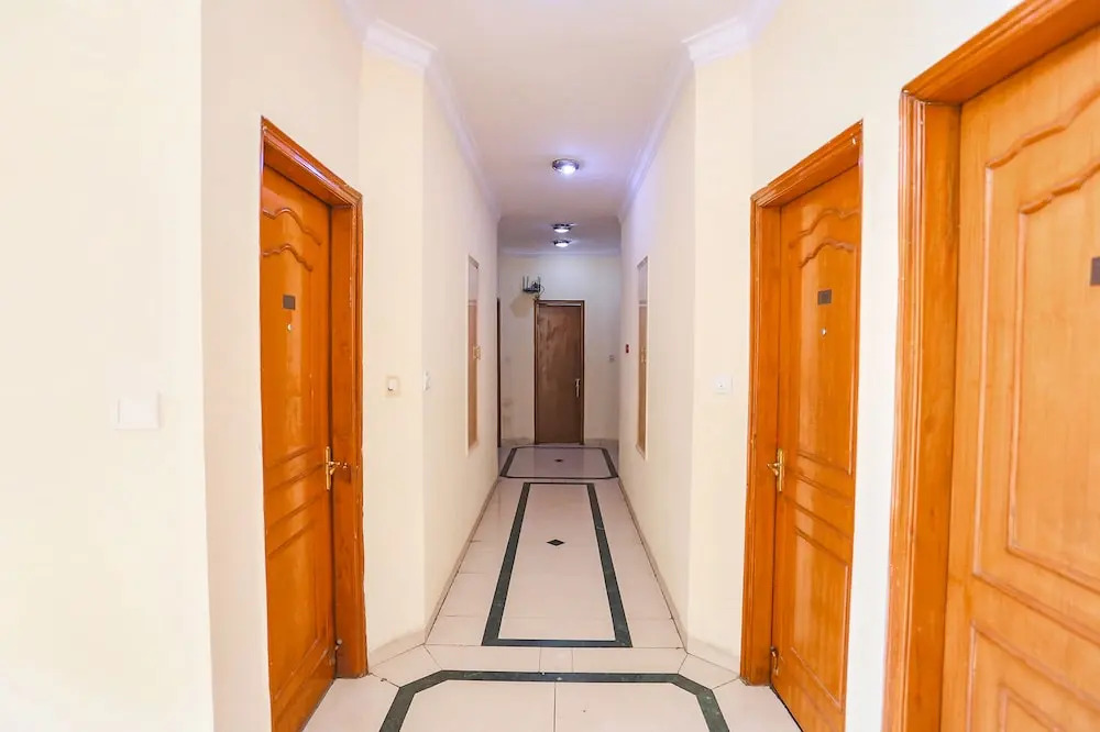 FabHotel Altus