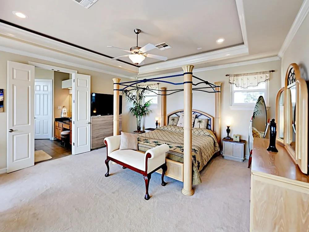 8413 Leander - 4 Br Home