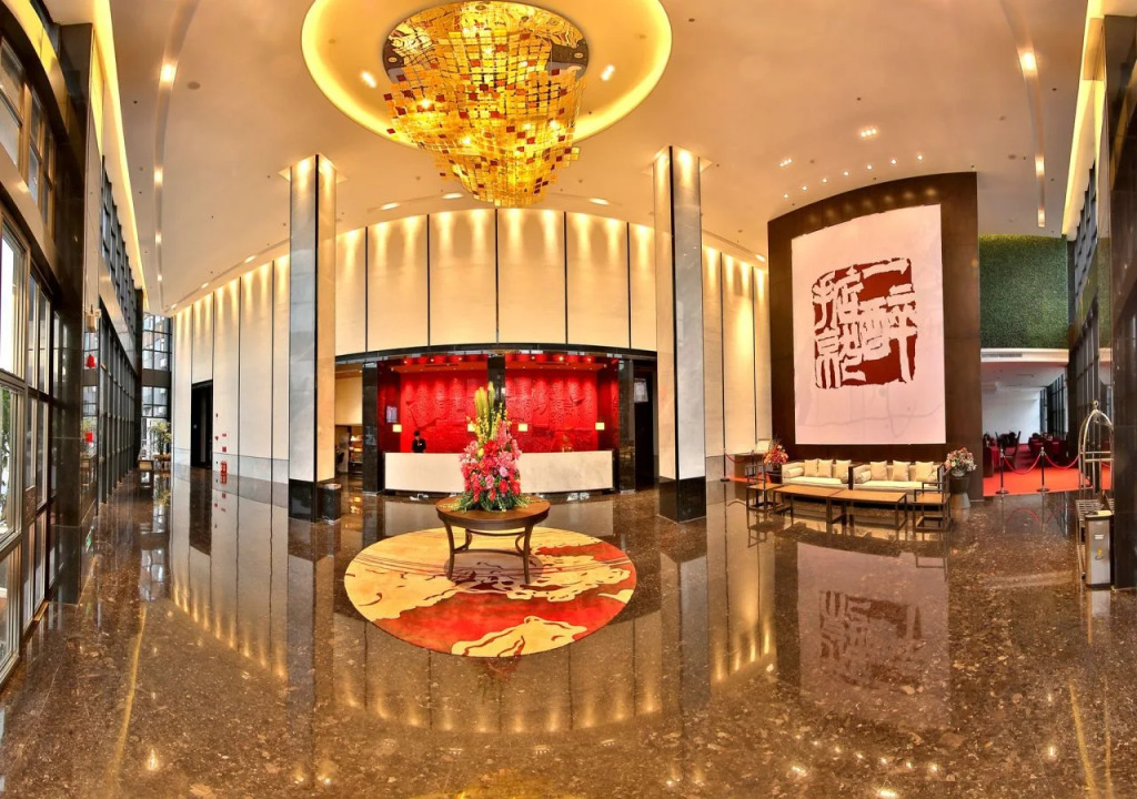 Experience Art Hotel