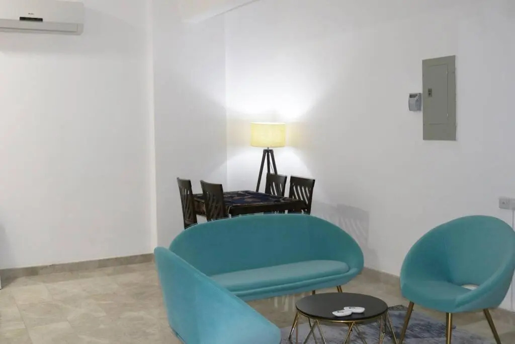 Serviced 2 bedroom apartment , with lovely view.