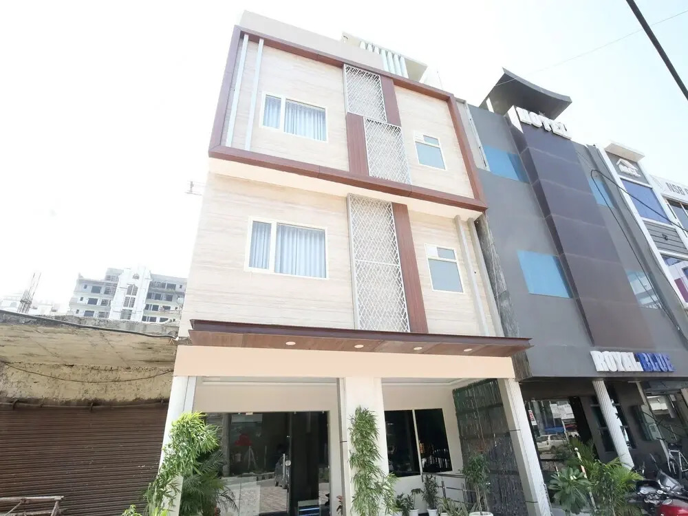 Hotel Grand Orchid By OYO Rooms
