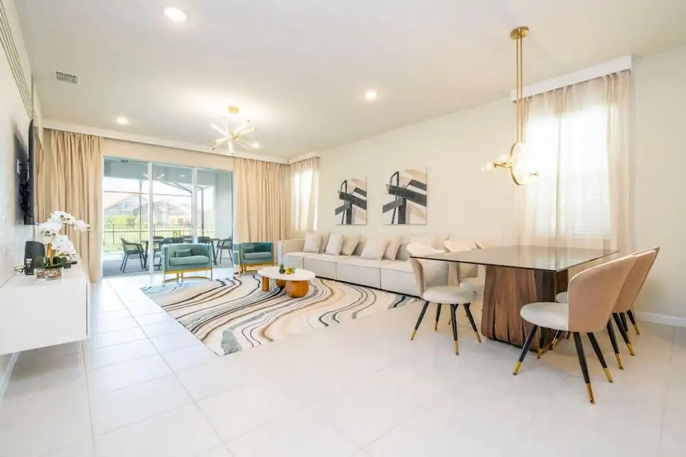 3961 Luxury 7BD Home