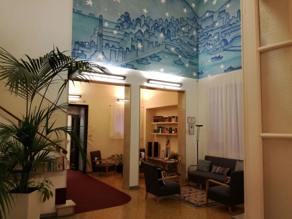 Hotel Cairoli