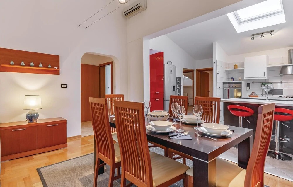 Nice Home in Volme With Wifi and 3 Bedrooms