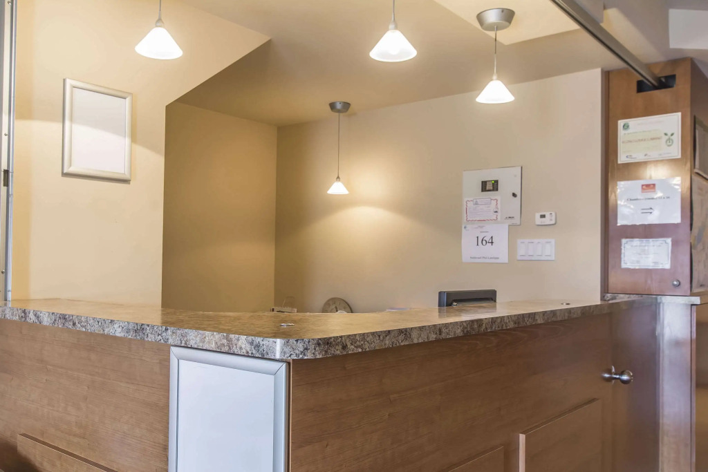 Econo Lodge Cabano