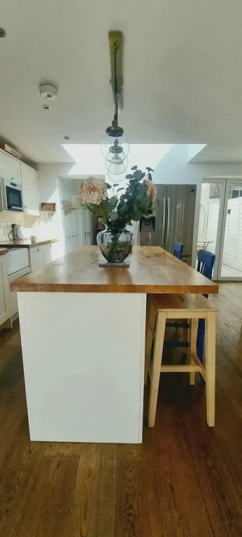 Stylish 3 Bedroom Townhouse in Brockley With Large Garden