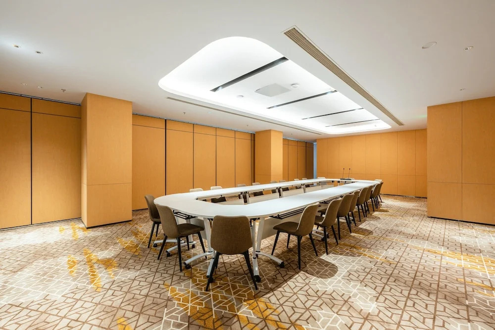 Holiday Inn Express Xinji City Center by IHG