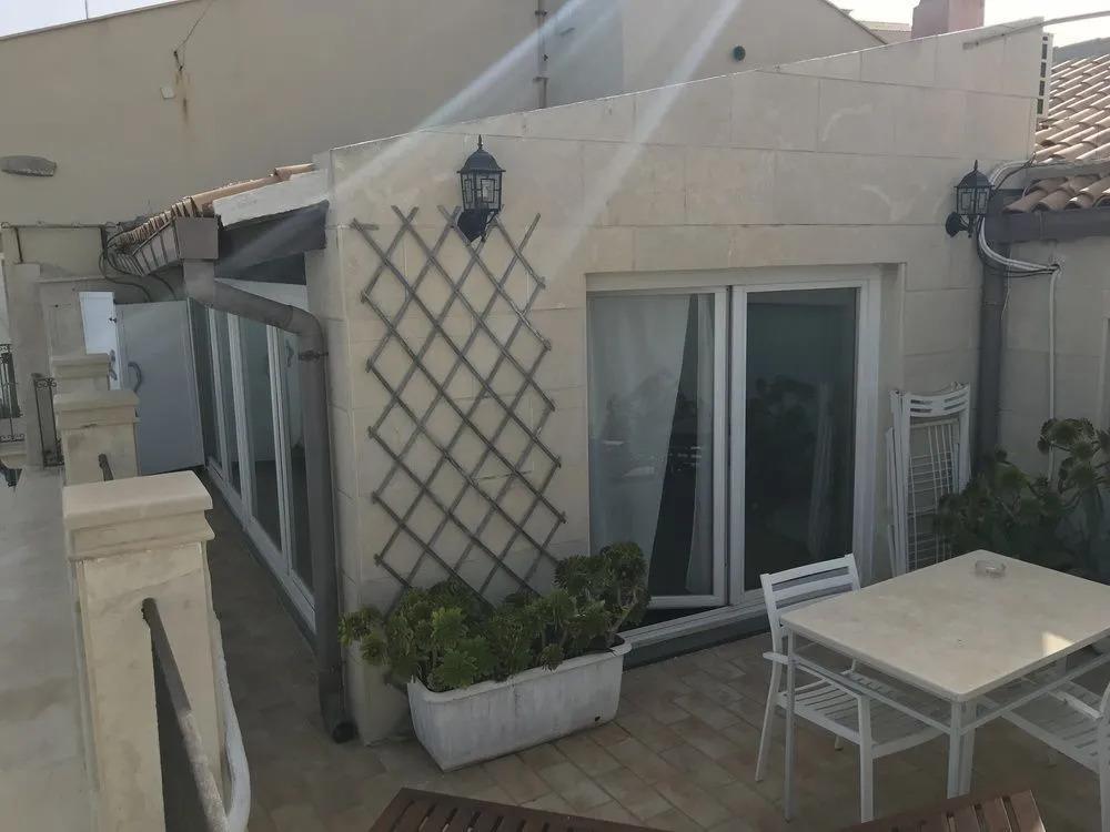 Veranda Suites