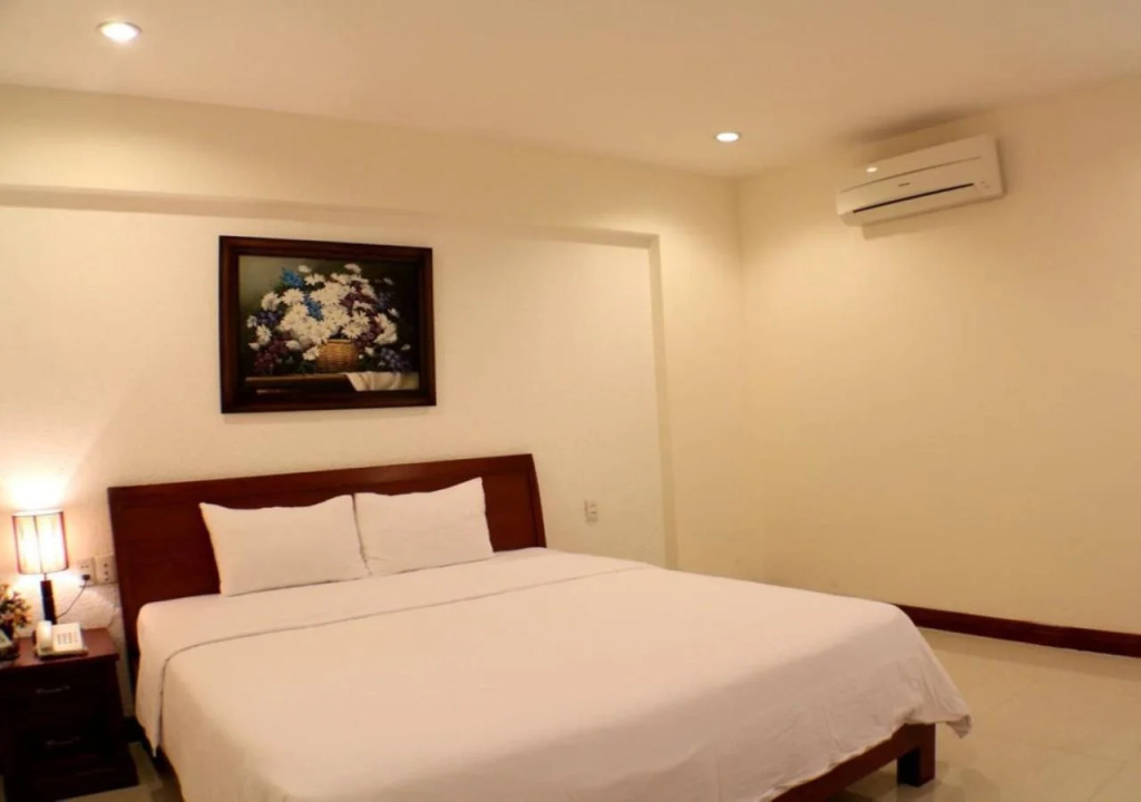 City Hotel 35 Luu Van Lang