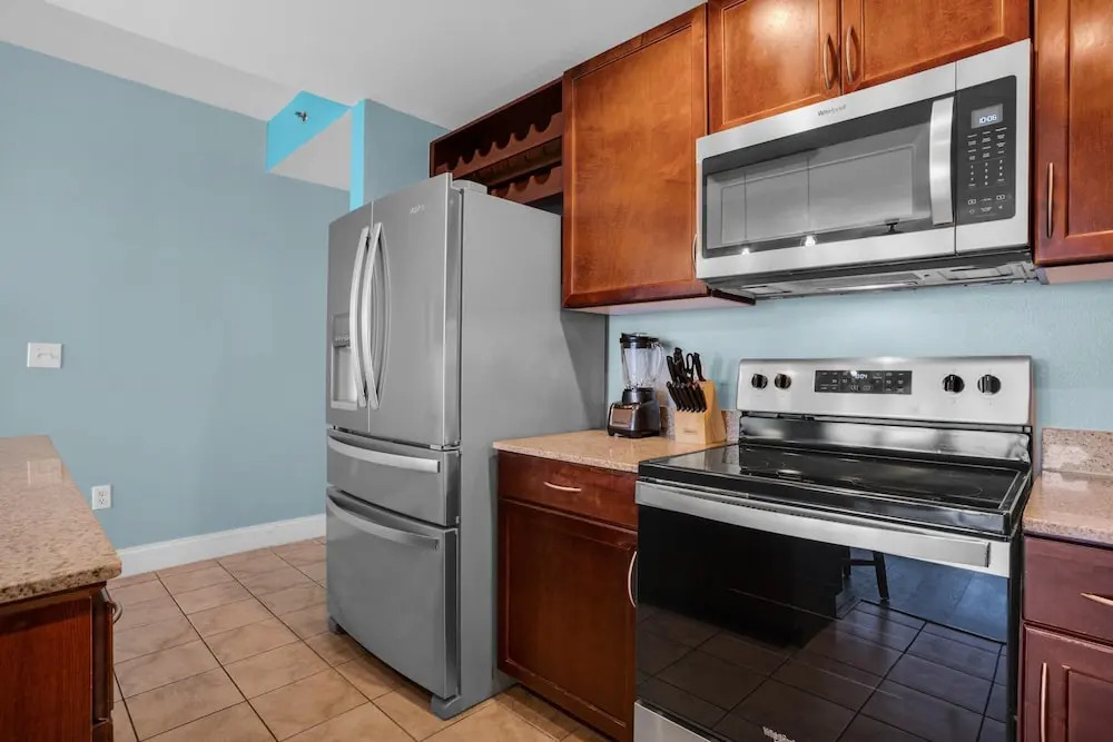 Laketown Wharf 607