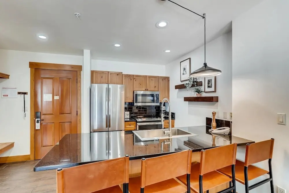 The Springs Premier 2 Br/2 Bath- Walk To Slopes 2 Bedroom Condo