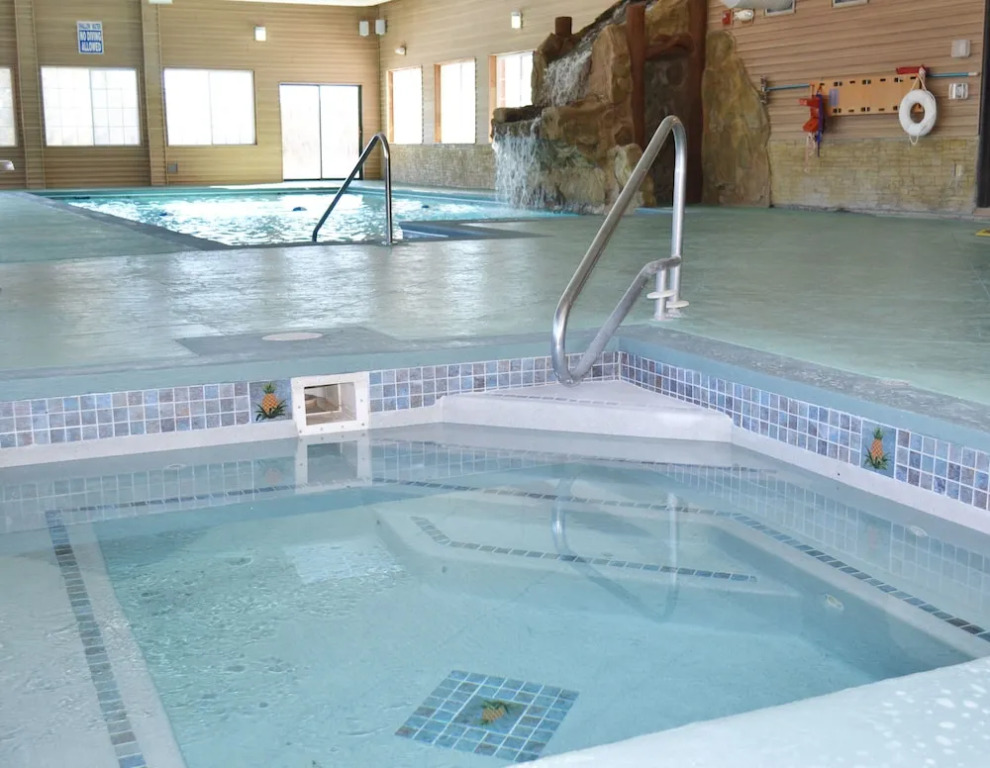 Crooked River Lodge
