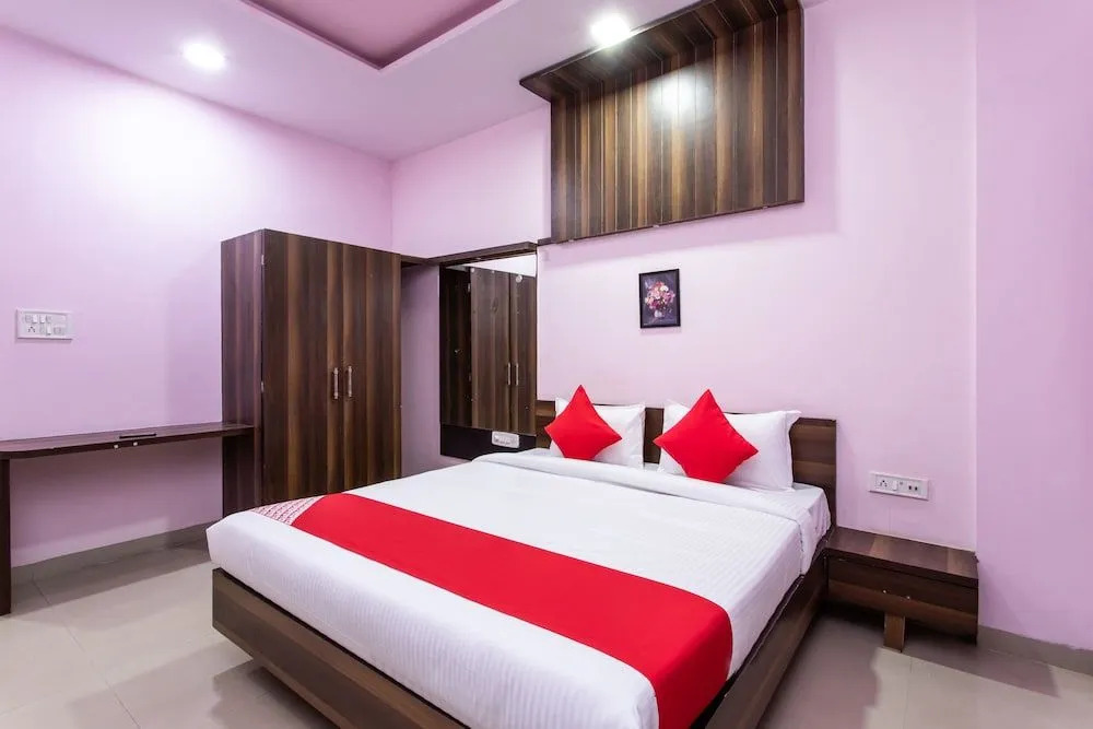 Oyo 28591 Hotel Madur Milan Garden