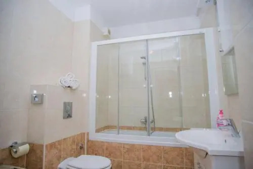 Olea, Two-Bedroom Duplex Suite near Žnjan Beach