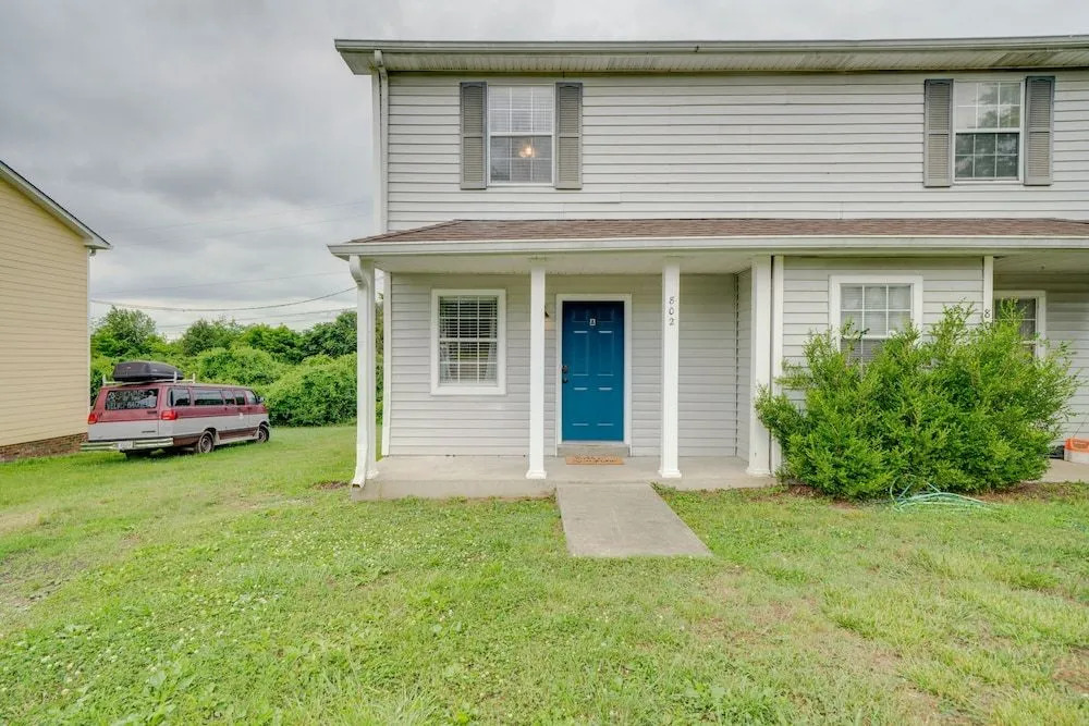 Boho Chic 2BD Walk to Shelby Park and Restaurants!