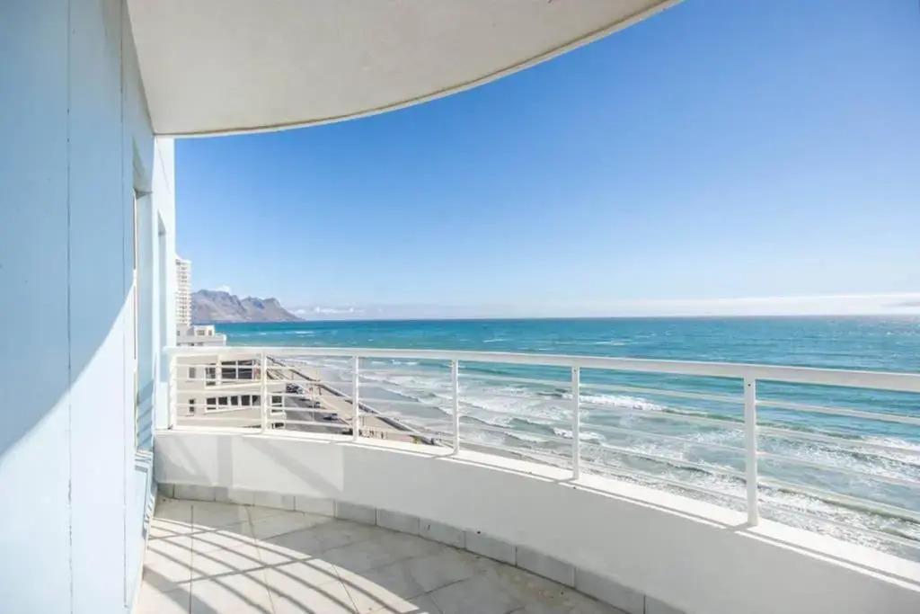 Oceanfront Panoramic Beach View