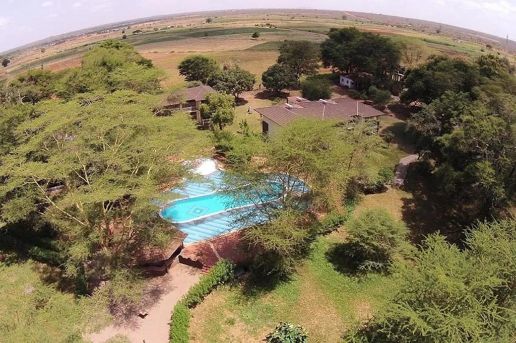 Hunters Lodge