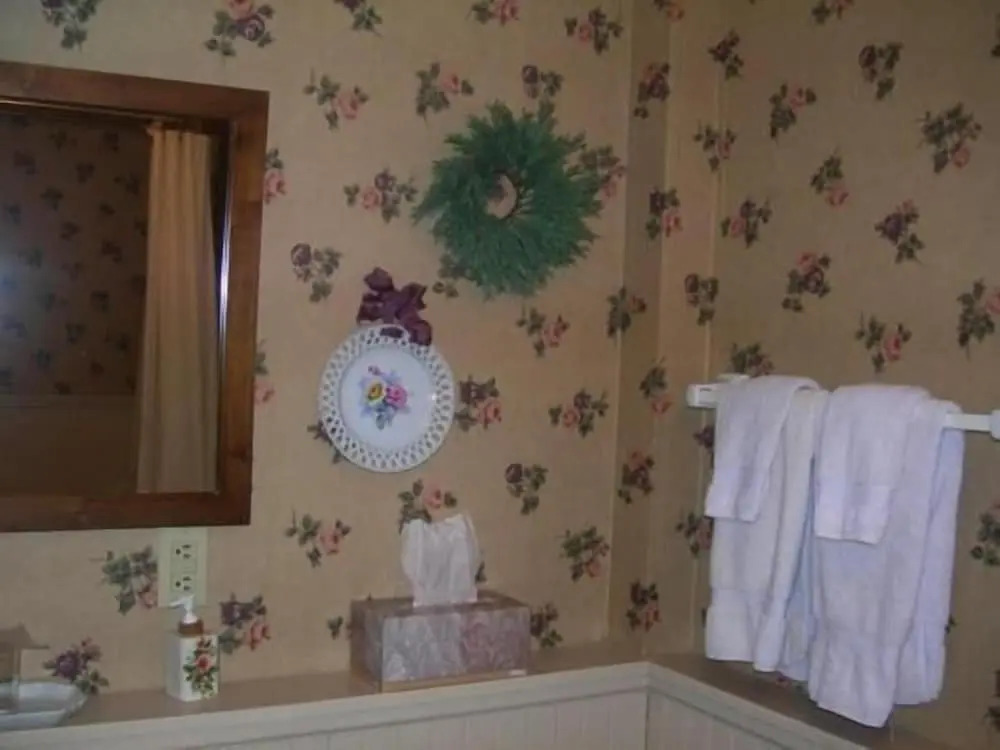 Strawberry Farm Bed & Breakfast
