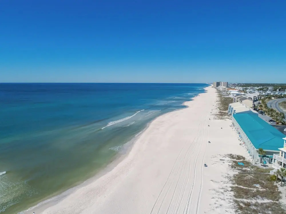 Summer Dayz - Families Love It Here, Just Across from the Beach