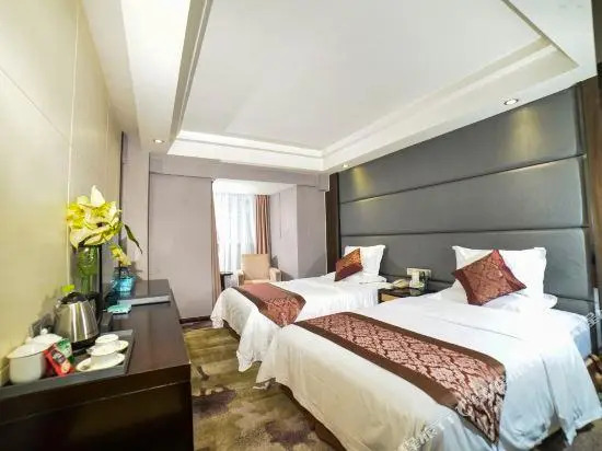Qixin Hotel (Nine Eyes Bridge)