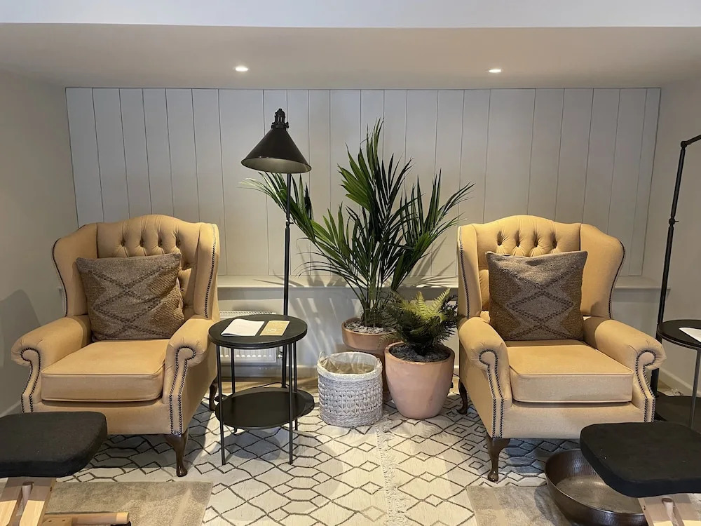 Holbrook Manor & Spa