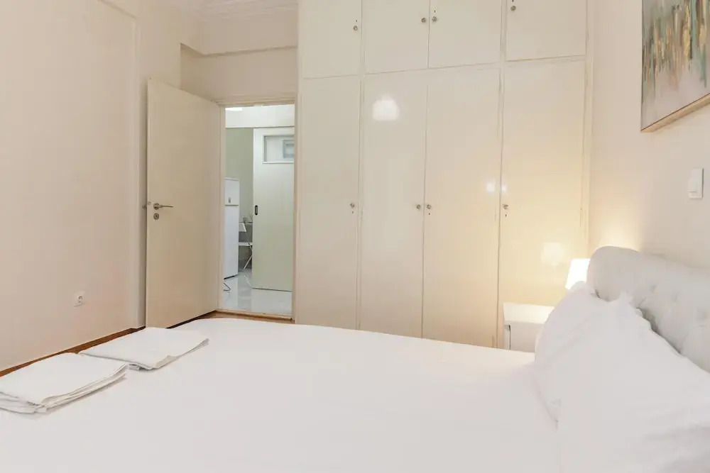 Charming 1 Bd Apt near ASOE in Athens