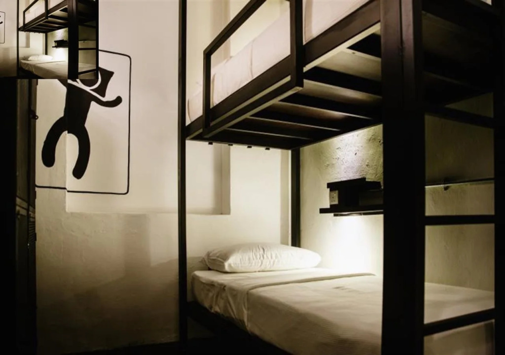 Paper Plane Hostel