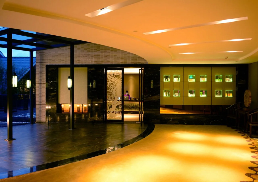 Silverworld Hotel