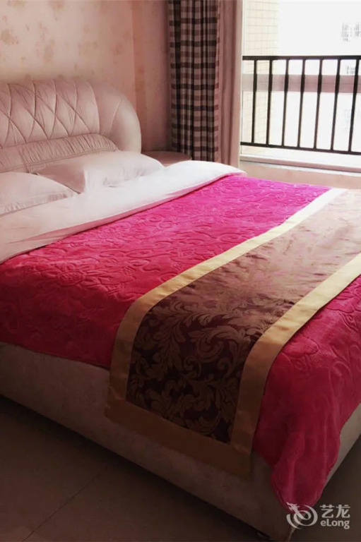 Chongqing Yelaixiang Hotel