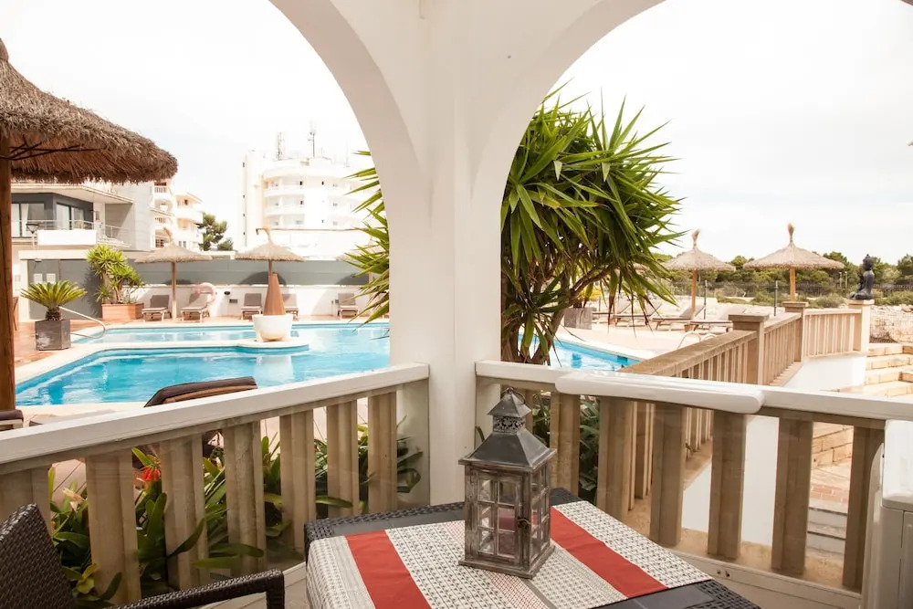 Orange Colom - Seaside Apartments