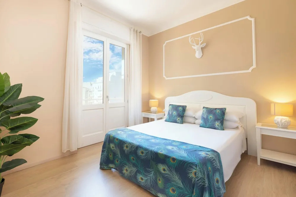 Cagliari Center Charming by Accomodo